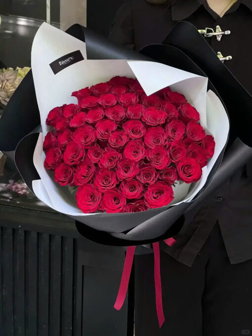 Đóa hồng kiêu sa