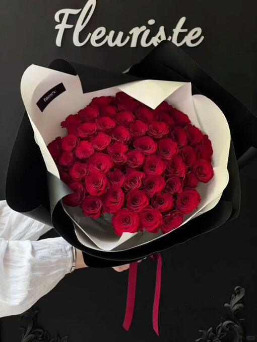Đóa hồng kiêu sa