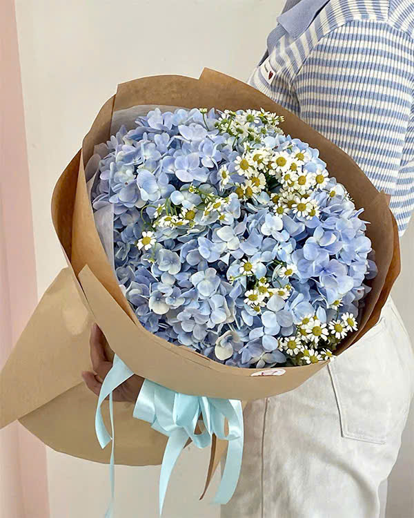Bó hoa cẩm tú