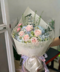 Bó hoa "Hẹn Ước Bình Yên"